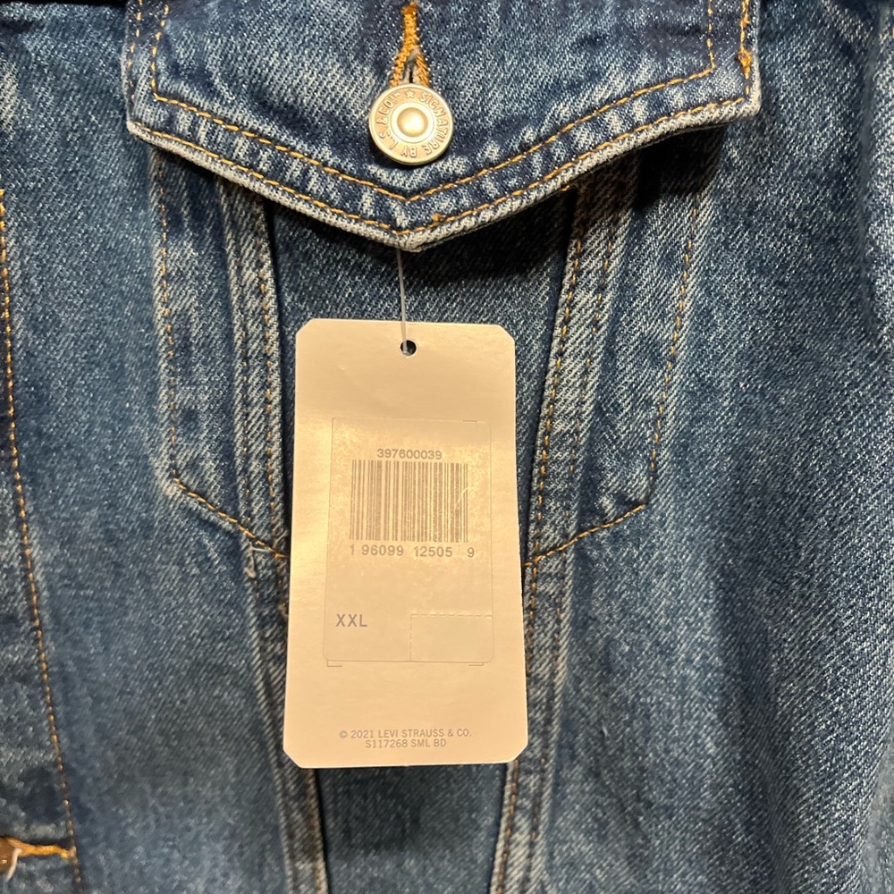 Levi Strauss Trucker Jacket, Medium Wash, Size XXL, Brand New with tags! - Picture 5 of 5